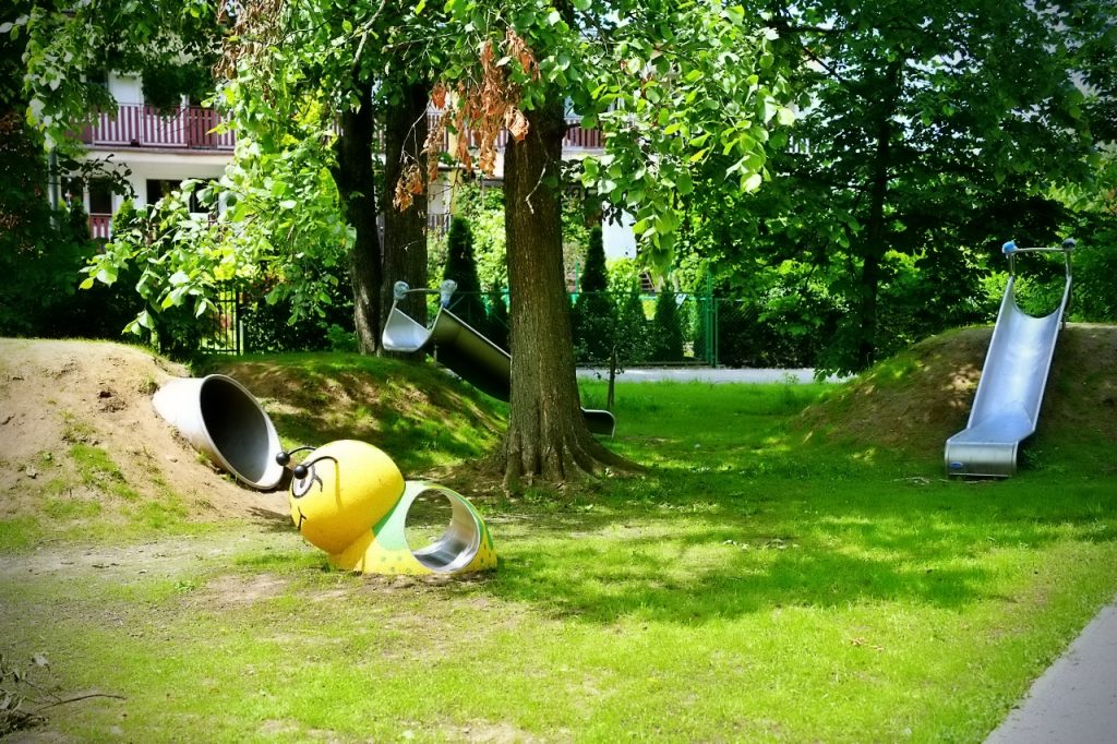 Park Słoneczny w Dębicy odnowiony: Nowoczesna przestrzeń dla mieszkańców