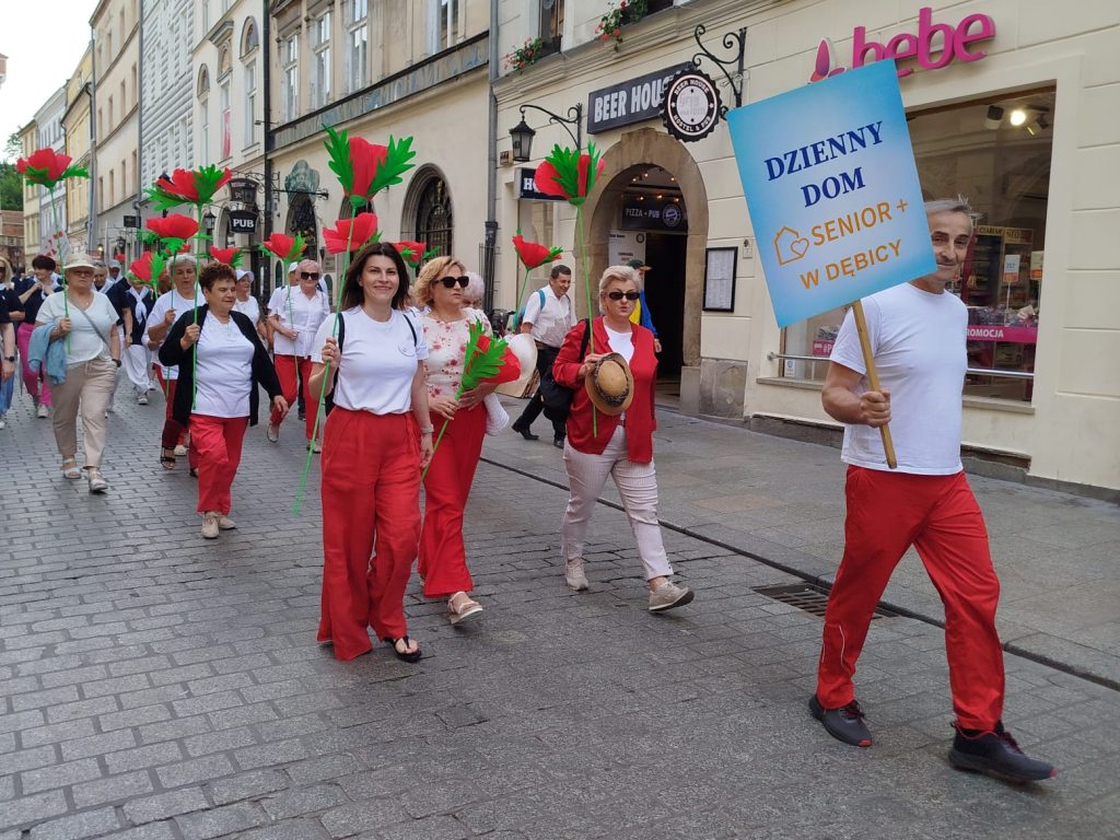 Dębiccy seniorzy uczestniczyli w XIII Międzynarodowych Senioraliach w Krakowie